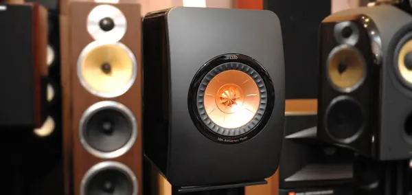 KEF-LS50