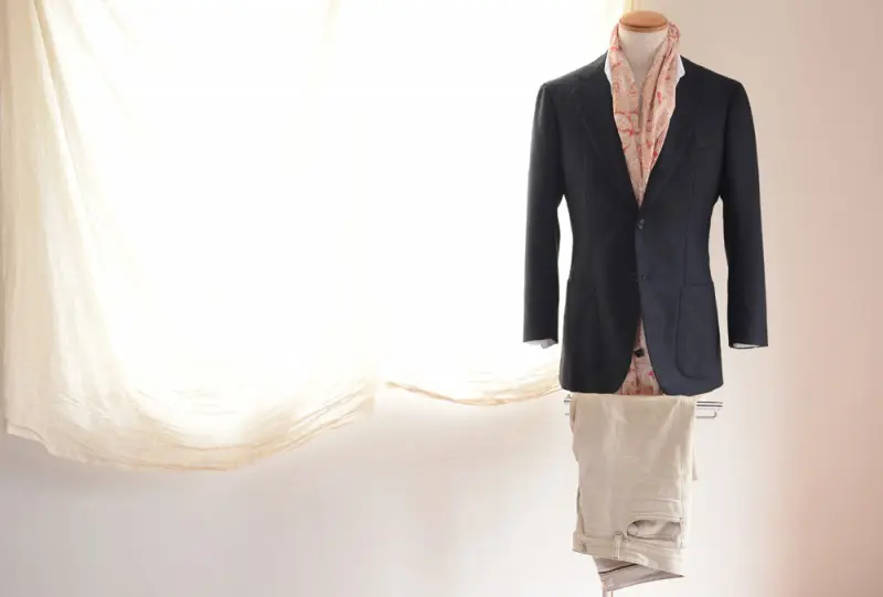 Antonio Panico (Jacket) Loro Piana (Denim) Salvatore Ferragamo (Shirts) TIE YOUR TIE (Stole)