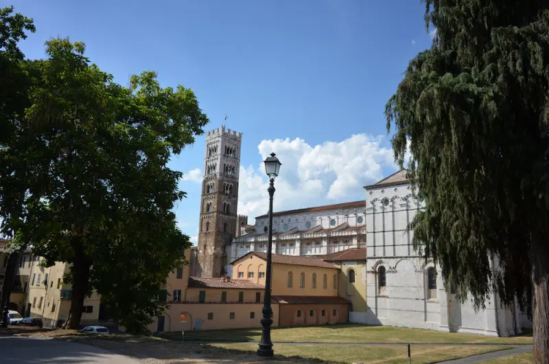 lucca02