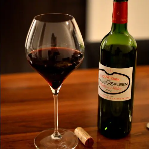 まあ、景気づけに一杯やりましょうよ。